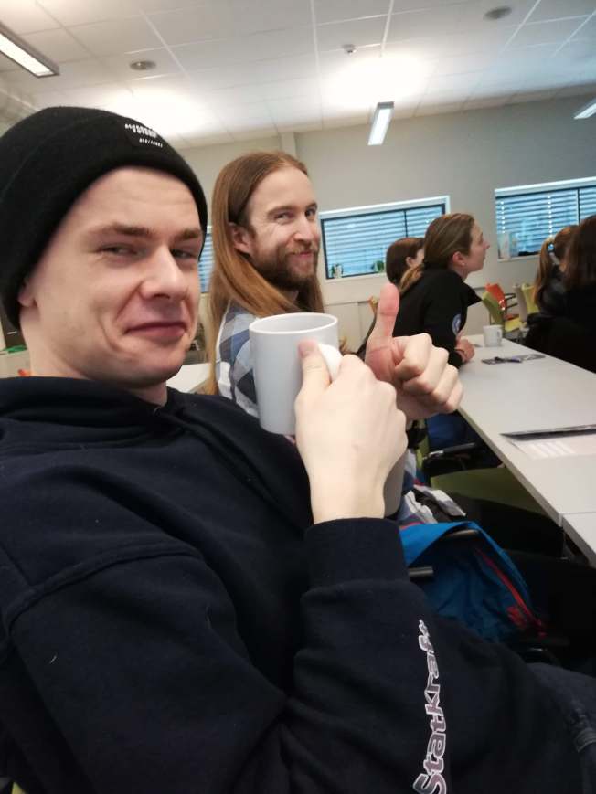 Studenter setter alltid pris på litt kaffe i koppen